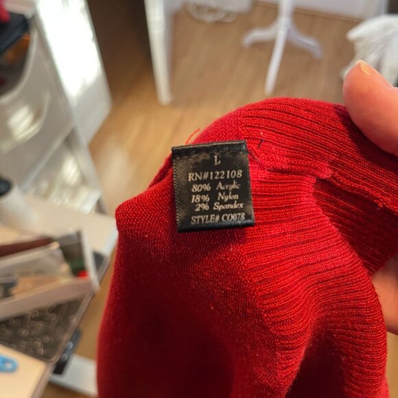 ❤️ Classic Red V-Neck Button-Up Cardigan - Size L - Picture 7 of 7